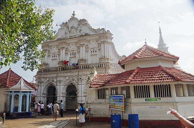 Kande Viharaya temple