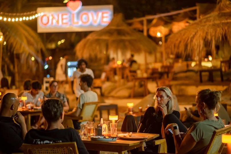 Beach cafés in Arugam Bay