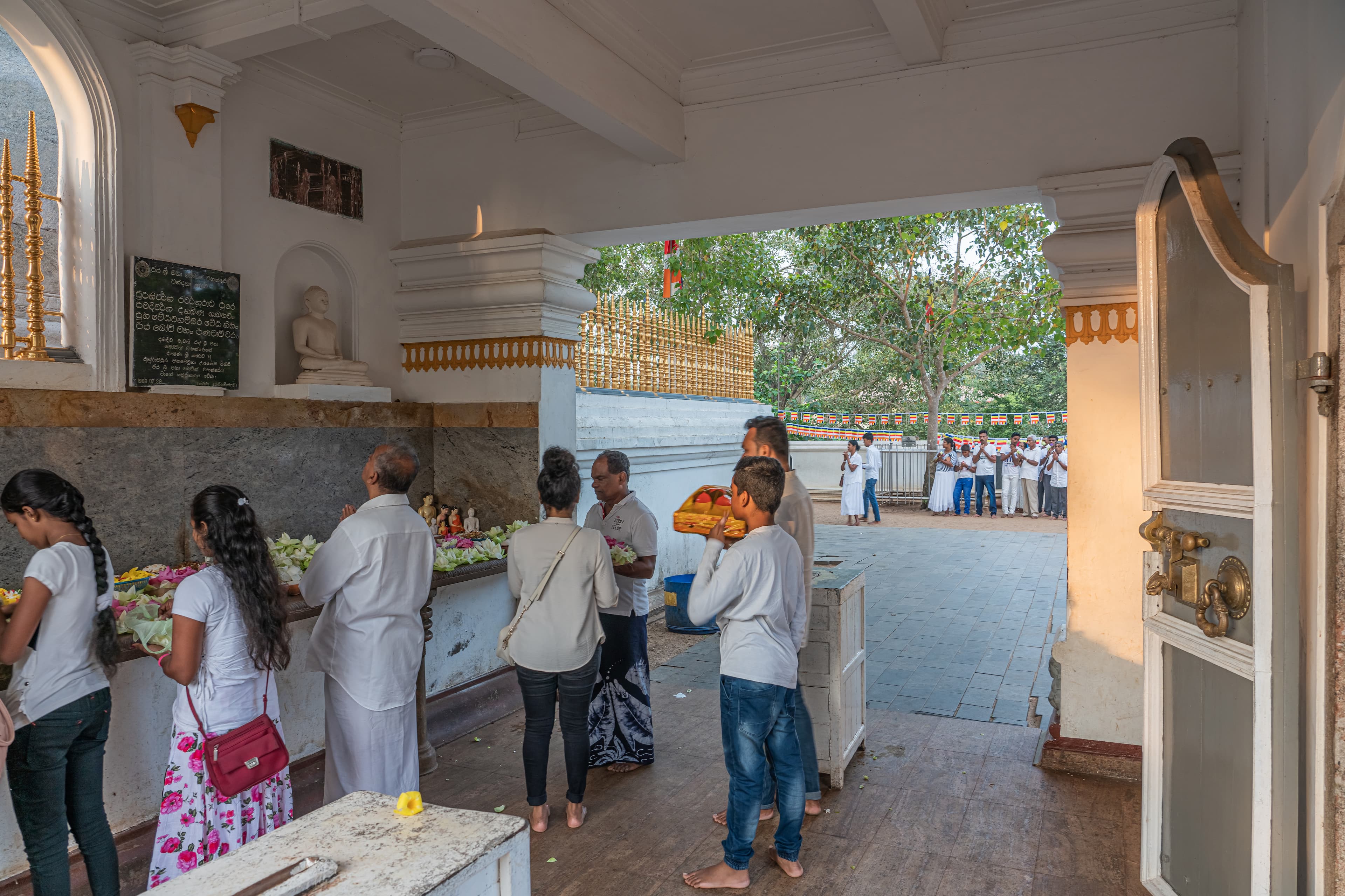 Devotees at Sri Maha Bodhi
