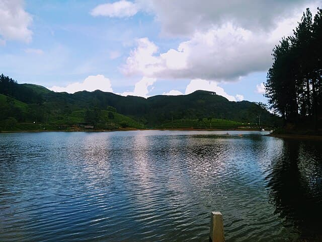 Sembuwatta Lake