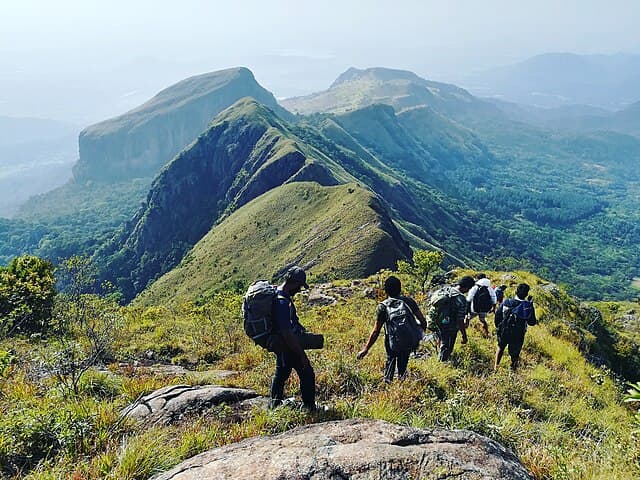 Knuckles ridge